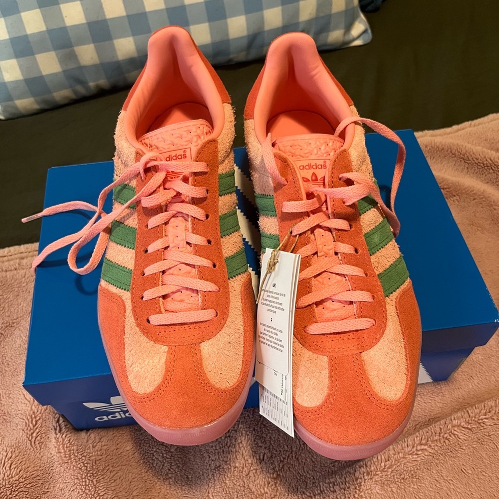 Brand new Adidas Gazelle sneakers-Pink and green colorway🩷💚 Size 9.5 women’s